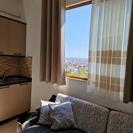 Kleani Apartment
